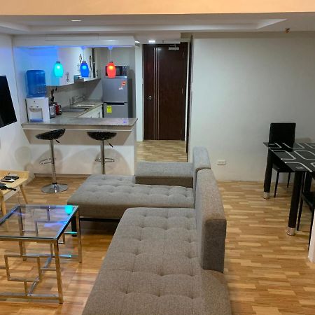 Club Ultima Cebu City Bagian luar foto